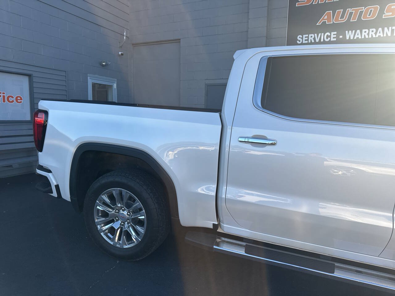 Used 2019 GMC Sierra 1500 Denali AWD/4WD image 10