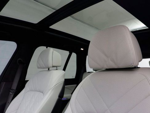 Certified 2023 BMW X5 M50i w/ Executive Package image 14