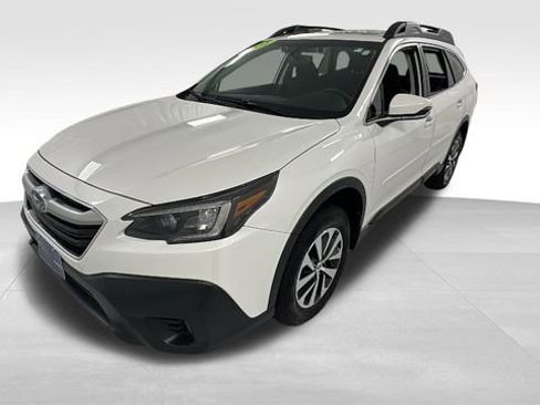 Used 2022 Subaru Outback Premium image 7