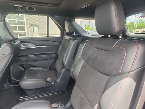 Certified 2025 Ford Explorer ST AWD/4WD image 25