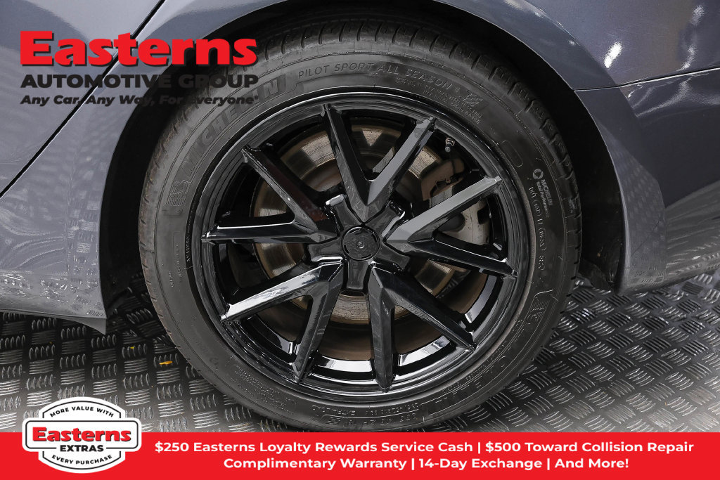 Used 2023 Tesla Model 3 Standard Range RWD image 9