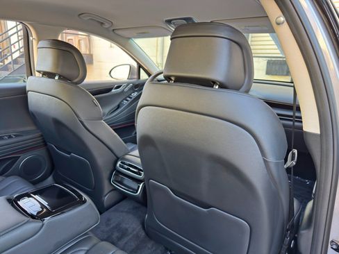 Used 2025 Genesis G80 2.5T AWD/4WD image 42