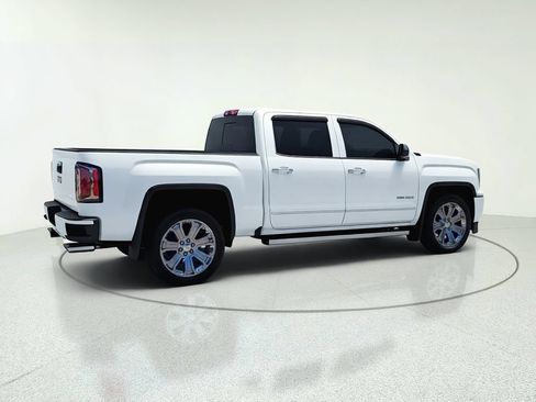 Used 2018 GMC Sierra 1500 Denali w/ Denali Ultimate Package AWD/4WD image 8