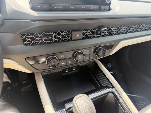 Used 2023 Honda Accord LX image 17