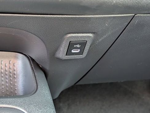 Used 2023 Toyota Corolla LE FWD image 17