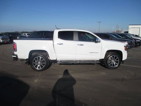 Certified 2021 GMC Canyon Denali image 4