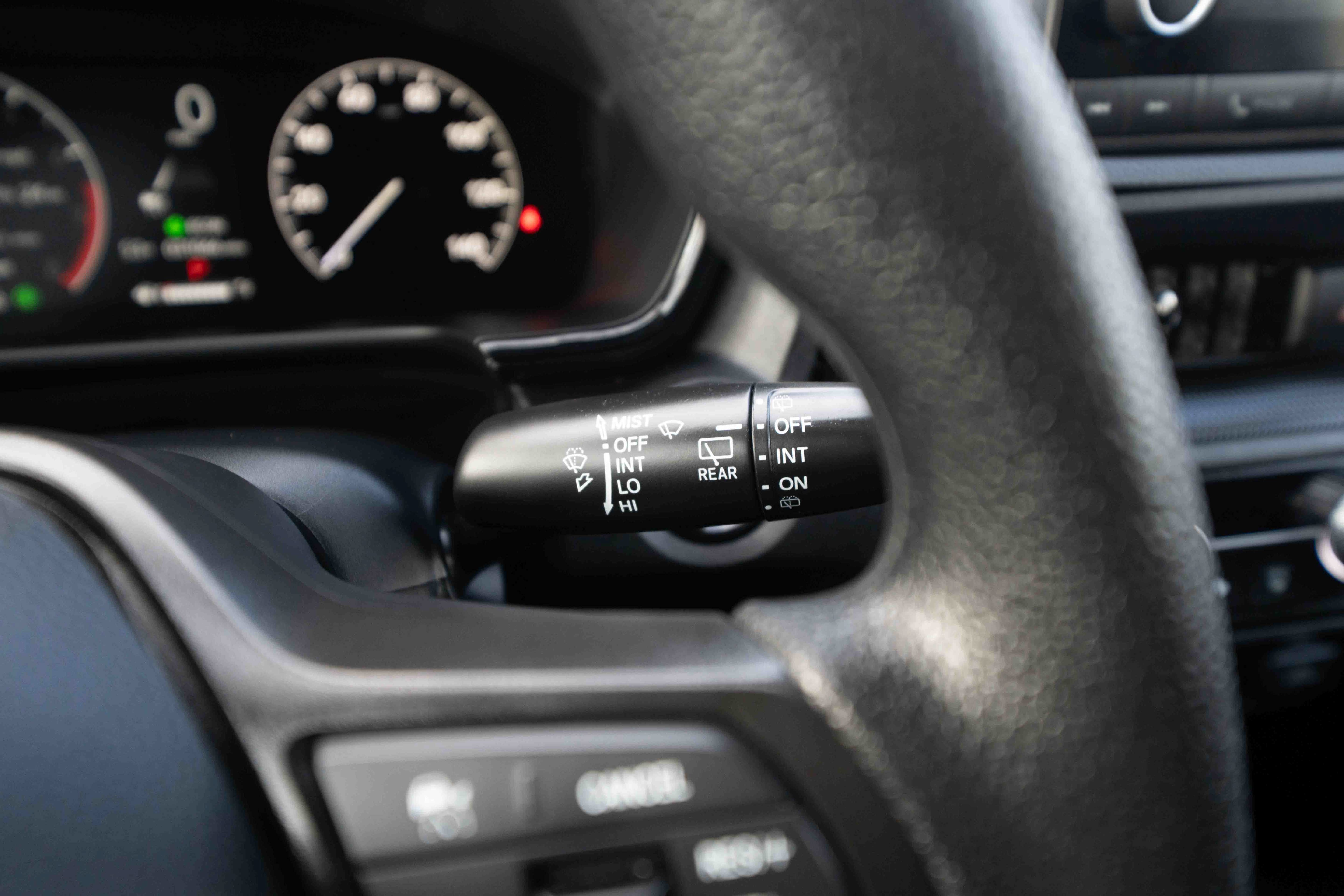 Used 2025 Honda CR-V LX image 14