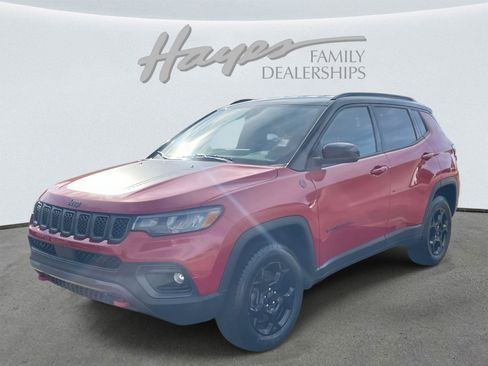 Used 2023 Jeep Compass Trailhawk w/ Trailer Tow Group image 7