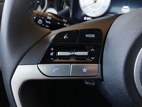 New 2025 Hyundai Elantra Limited image 16