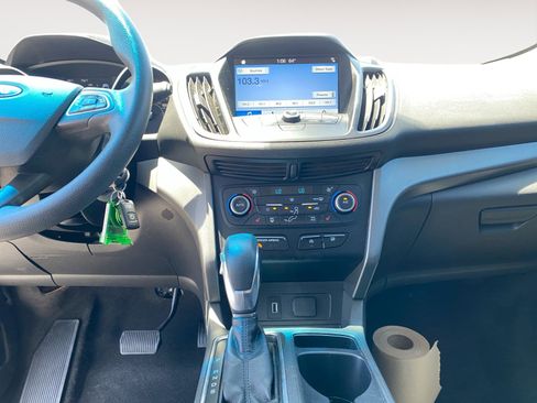 Used 2018 Ford Escape SE w/ SE Sync 3 Package FWD image 14