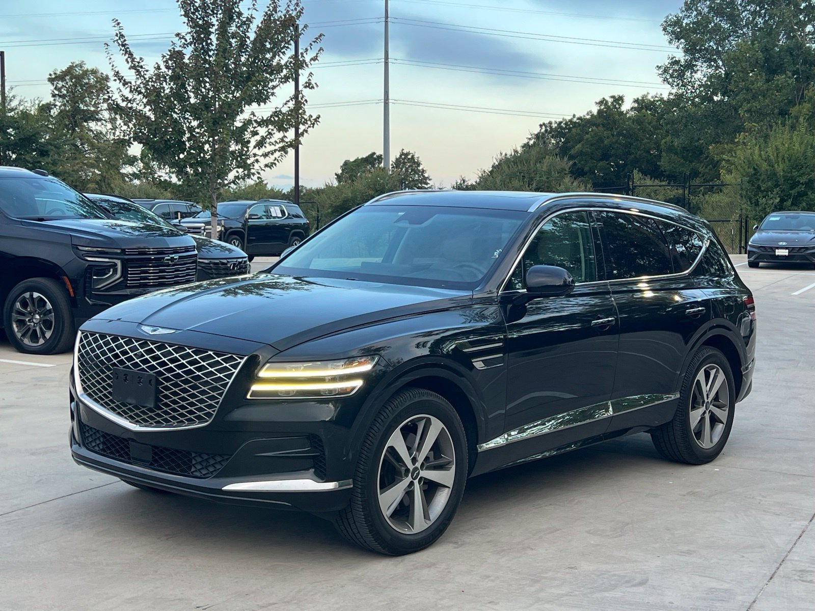 Used 2021 Genesis GV80 2.5T w/ Advanced Package 02 AWD/4WD image 1
