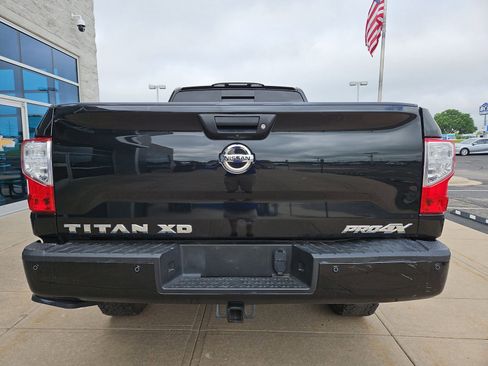 Used 2019 Nissan Titan PRO-4X w/ Pro-4x Convenience Package AWD/4WD image 22