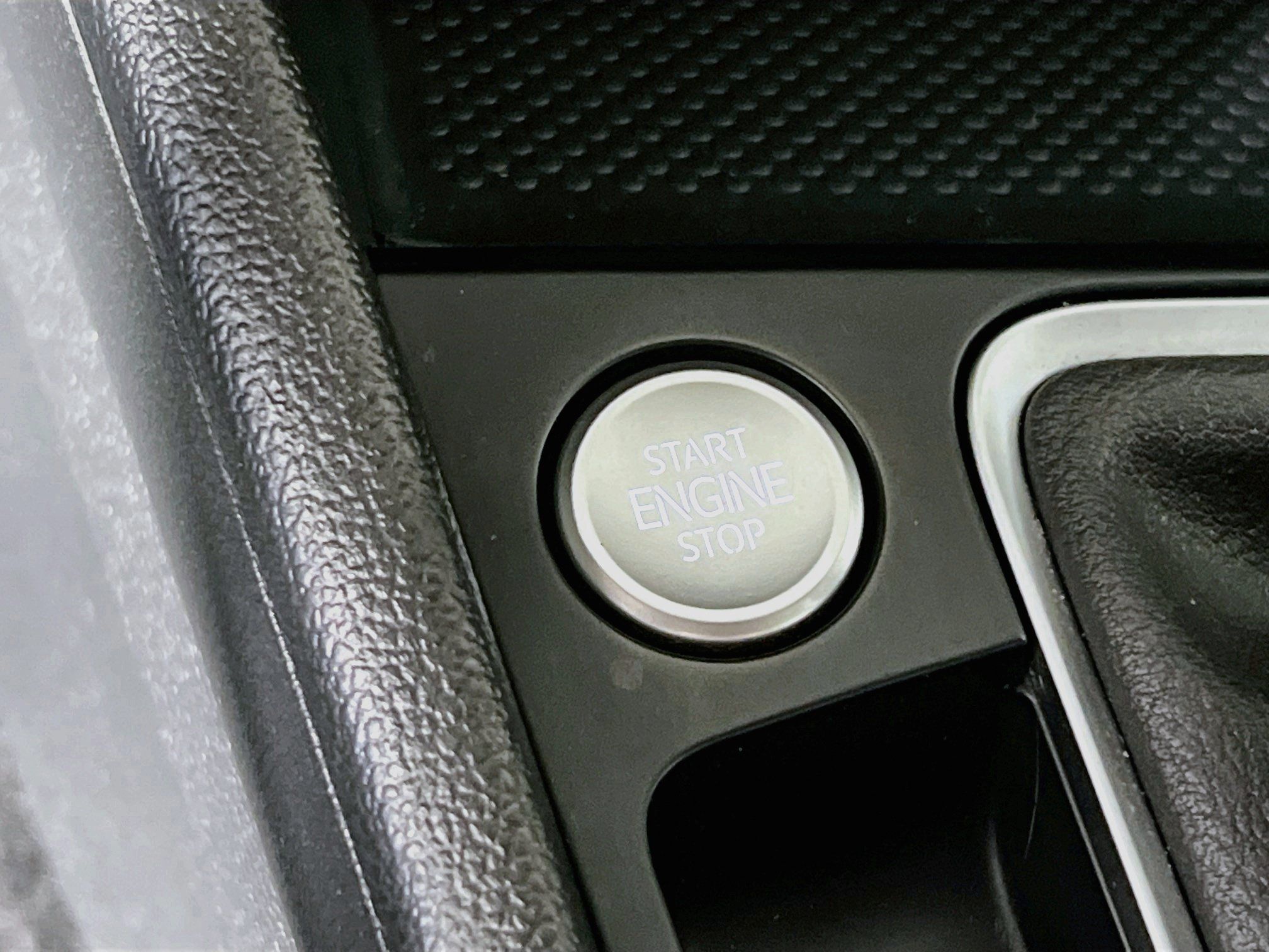 Used 2024 Volkswagen Jetta SE FWD image 23
