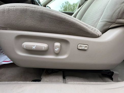 Used 2006 Toyota Camry LE FWD image 14