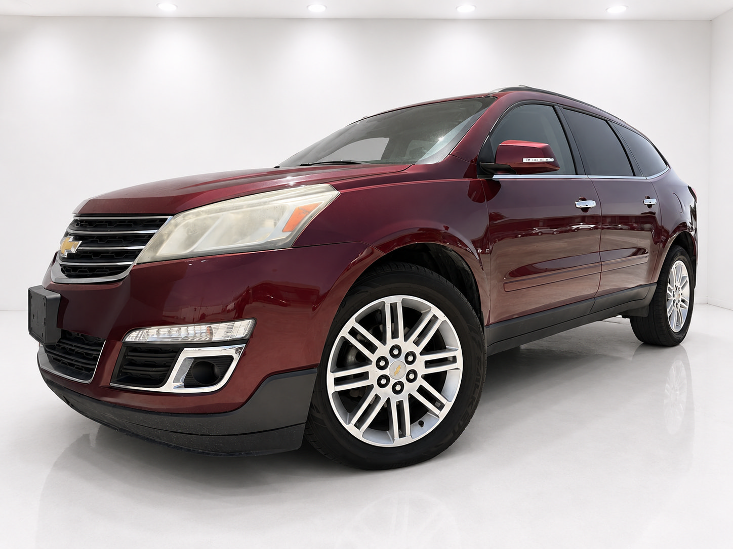 Used 2015 Chevrolet Traverse LT w/ Style and Technology Package FWD image 1