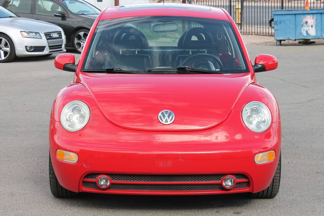 Used 2001 Volkswagen Beetle Sport FWD image 3