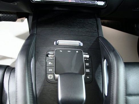 Certified 2025 Mercedes-Benz GLE 350 4MATIC image 22