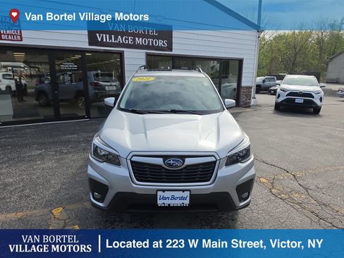 Used 2021 Subaru Forester Premium AWD/4WD image 2