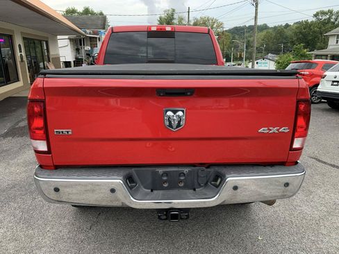 Used 2016 RAM 2500 SLT w/ Luxury Group AWD/4WD image 4