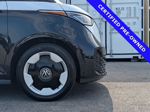 Used 2025 Volkswagen ID. Buzz Pro S RWD image 11