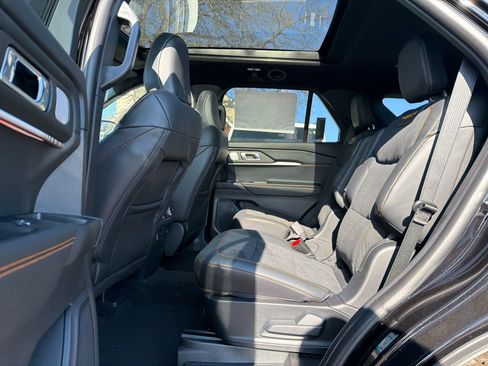 New 2026 Ford Explorer Tremor w/ Tremor Ultimate Package AWD/4WD image 19