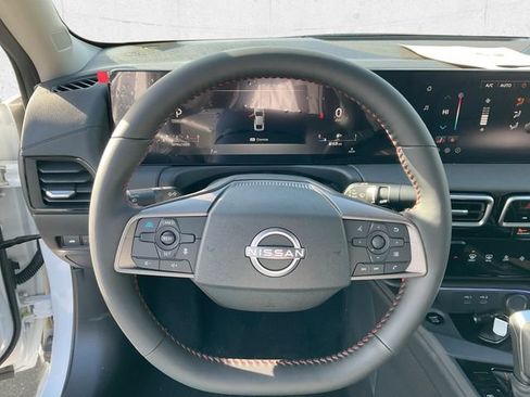 New 2026 Nissan Sentra SR w/ SR Premium Package FWD image 20