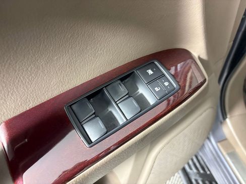 Used 2016 Lexus GX 460 w/ Premium Package AWD/4WD image 12