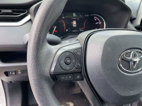 Used 2024 Toyota RAV4 LE AWD/4WD image 20