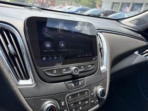 Used 2020 Chevrolet Malibu LT FWD image 10
