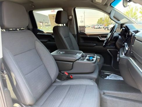 Used 2022 Chevrolet Silverado 1500 RST AWD/4WD image 29