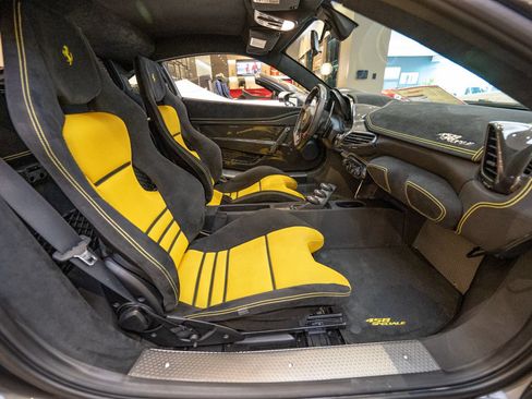 Used 2014 Ferrari 458 Speciale Coupe RWD image 14