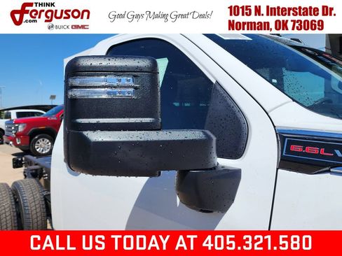 New 2026 GMC Sierra 3500 Pro AWD/4WD image 15