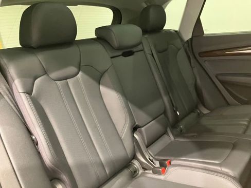 Used 2018 Audi Q5 2.0T Premium Plus w/ Premium Plus Package image 25