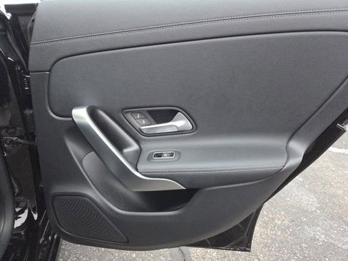 Used 2025 Mercedes-Benz CLA 250 4MATIC image 25