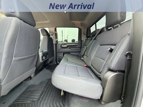Used 2024 Chevrolet Silverado 2500 LT w/ Convenience Package AWD/4WD image 11