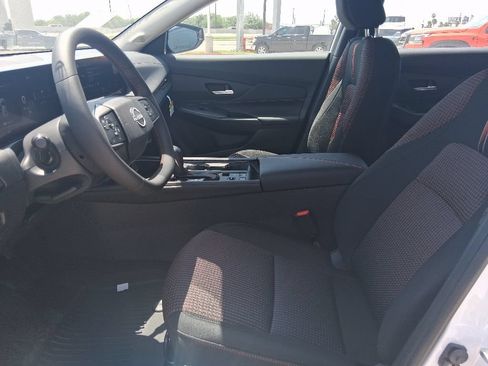 New 2026 Nissan Sentra SR w/ Floor Mat Package FWD image 23