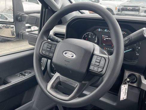 New 2025 Ford F450 XL w/ XL Chrome Package image 15