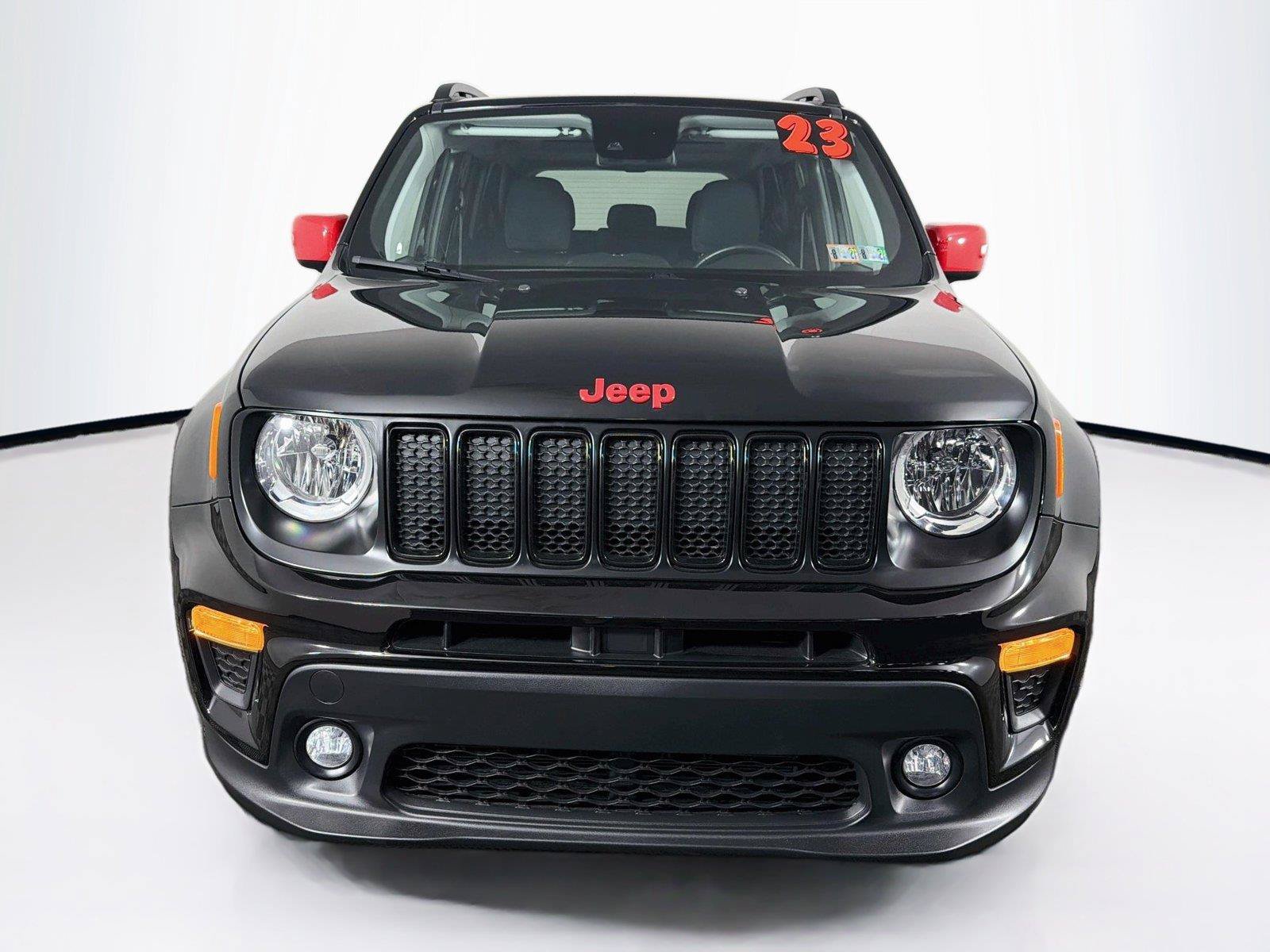 Used 2023 Jeep Renegade Latitude w/ Sun/Sound Group AWD/4WD image 6