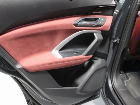 Used 2025 Audi SQ5 Prestige image 35