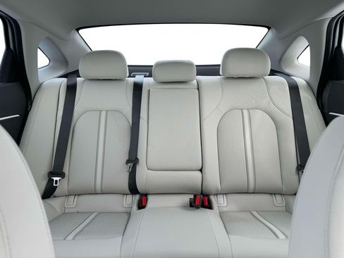 Certified 2025 Hyundai Sonata SEL AWD/4WD image 16