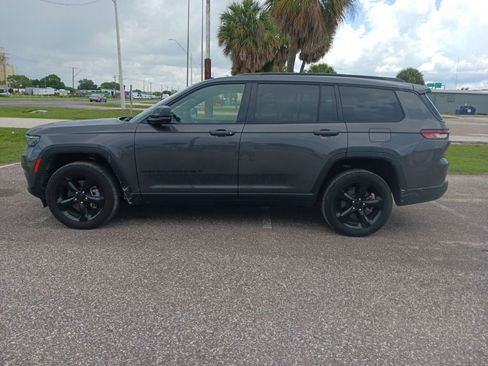 Used 2024 Jeep Grand Cherokee L Limited w/ Luxury Tech Group II RWD image 6