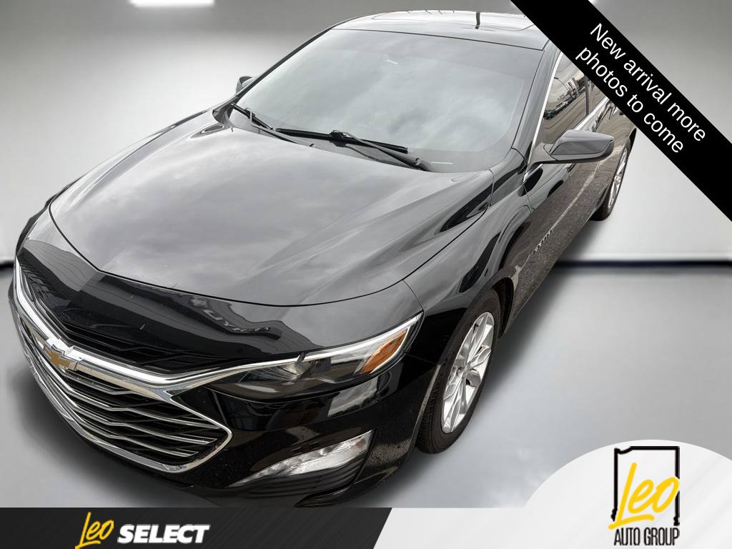 Used 2021 Chevrolet Malibu LT FWD image 1