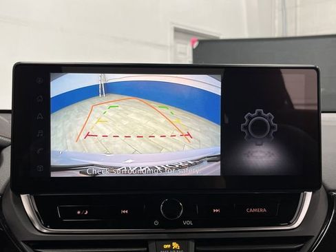 Used 2024 Nissan Altima 2.5 SR w/ SR Premium Package image 11