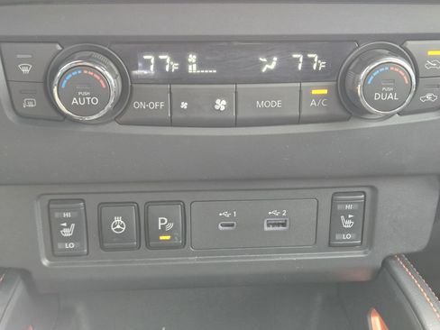 Used 2024 Nissan Frontier PRO-4X w/ Pro Premium Package image 23