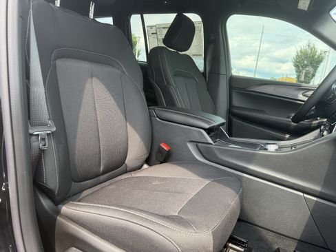 New 2026 Jeep Grand Cherokee Laredo X RWD image 33