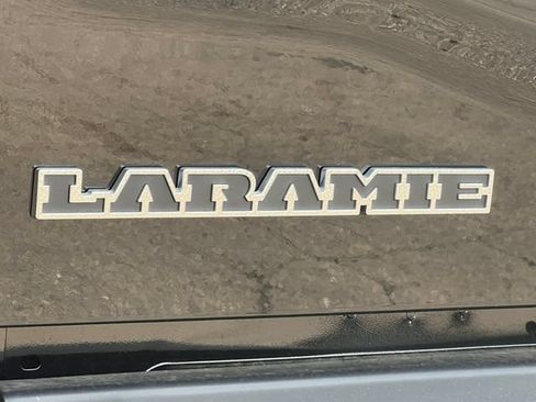 Used 2025 RAM 2500 Laramie AWD/4WD image 57