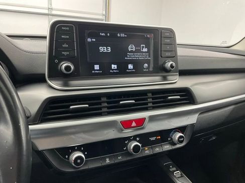 Used 2020 Kia Telluride S w/ S 8 Passenger Seating Package image 11