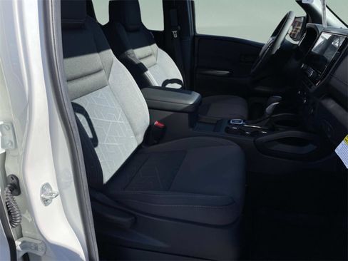 New 2026 Nissan Frontier SV image 21