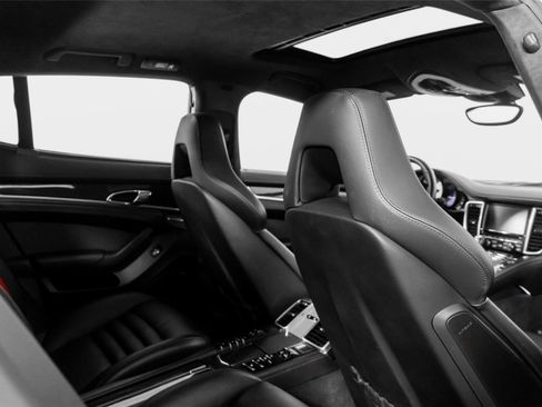 Used 2014 Porsche Panamera GTS image 51