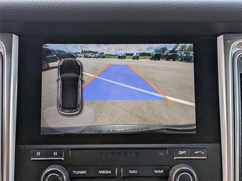 Used 2018 Porsche Macan Sport Edition image 50